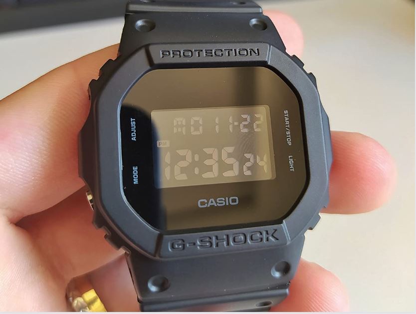 Read more about the article Relógio Casio G-Shock DW-5600BB-1DR: no topo das vendas!